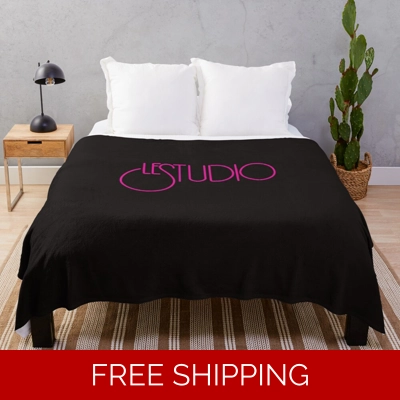 Le Studio Throw Black Blanket Original Hot Pink Logo